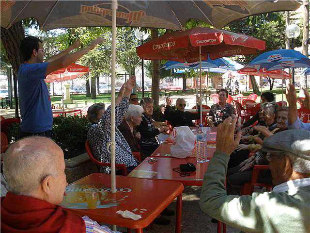 Los usuarios del Servicio de Estancias Diurnas de Alzheimer (SEDA) comienzan el programa de salidas semanales - 1, Foto 1