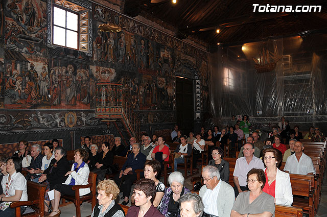 Autoridades municipales asisten a una convivencia celebrada La Santa - 4