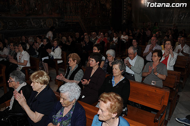 Autoridades municipales asisten a una convivencia celebrada La Santa - 5