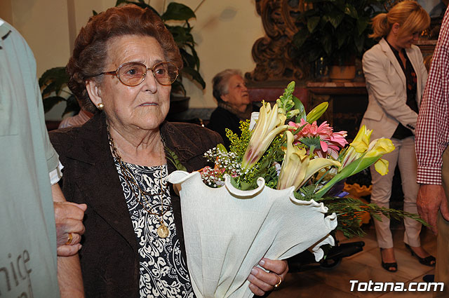 Autoridades municipales asisten a una convivencia celebrada La Santa - 23