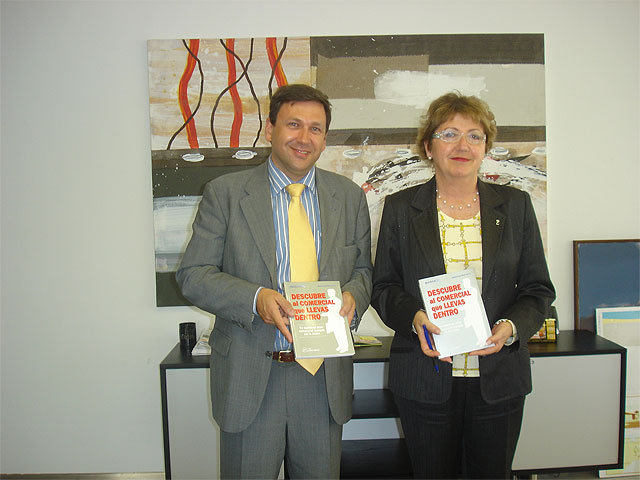 El libro “Descubre al comercial que llevas dentro”, de Miguel Ángel Martín,  propone aprovechar la experiencia personal para mejorar como profesional en ventas - 1, Foto 1