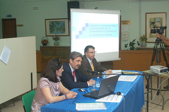 Las ayudas y servicios sociales, más cerca de los mayores torreños - 1, Foto 1