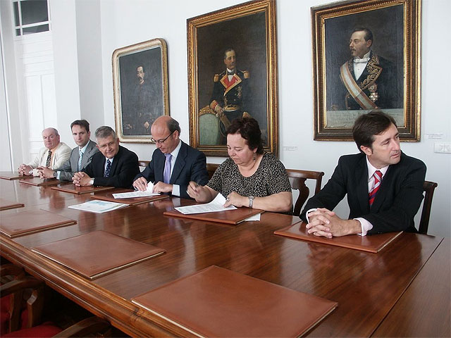 Cursos de español para los extranjeros que vengan a vivir a la región - 1, Foto 1