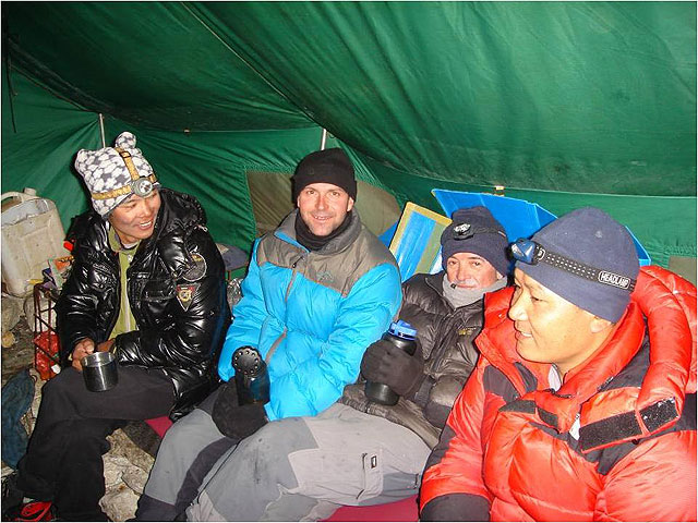 El mal tiempo impide la cumbre del Makalu - 6