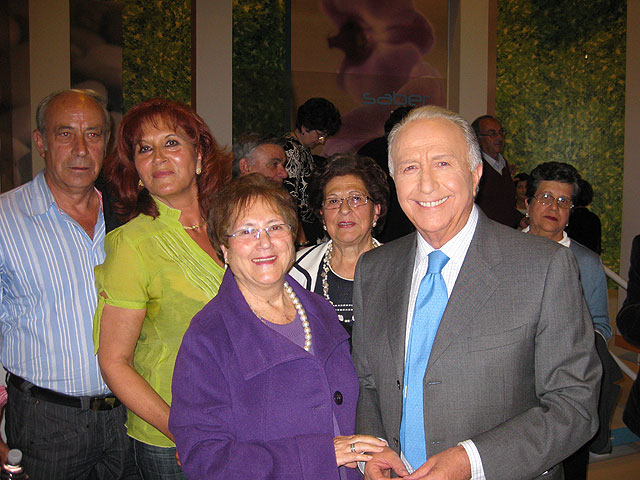 Medio centenar de socios del Centro Municipal de Personas Mayores viajan a Madrid para participar en el programa “Saber Vivir” - 4