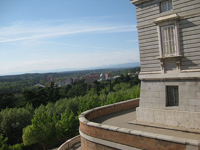 Medio centenar de socios del Centro Municipal de Personas Mayores viajan a Madrid para participar en el programa “Saber Vivir” - 9