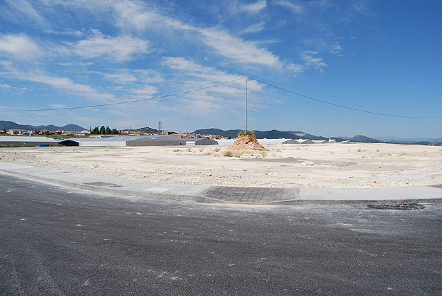 La Concejalía de Urbanismo del Ayuntamiento de Bullas informa de que ya se pueden construir naves en el Nuevo Polígono Industrial Marimingo II - 1, Foto 1