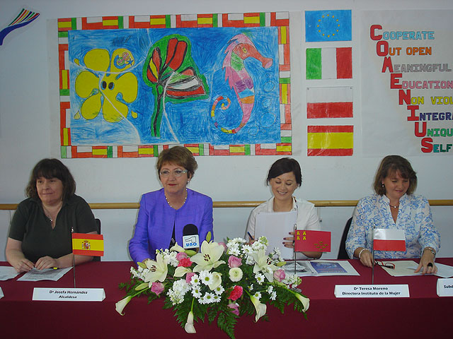 El colegio Severo Ochoa clausura el programa Comenius del que ha sido coordinador junto a dos centros de Italia y Polonia - 1, Foto 1