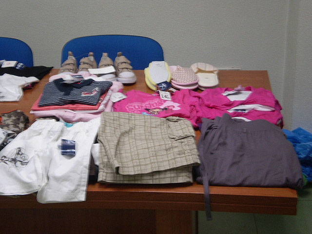 La Polica Local detiene a una banda de presuntos ladrones tras la denuncia de un robo en un supermercado del municipio, Foto 2