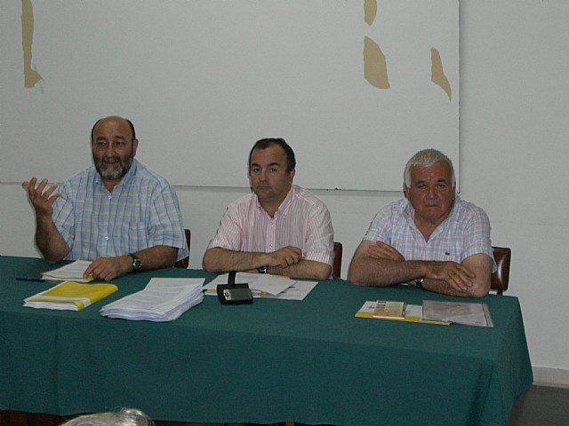 Coag ir Totana convocó a más de 180 agricultores de uva dominga , interesados en el plan de actuación fitosanitaria para el año 2009 dentro de la D.O. Uvas de Espuña - 2, Foto 2