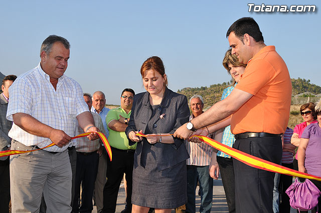 Inauguran las obras de un camino en la diputacin de Las Viñas-Carivete - 1