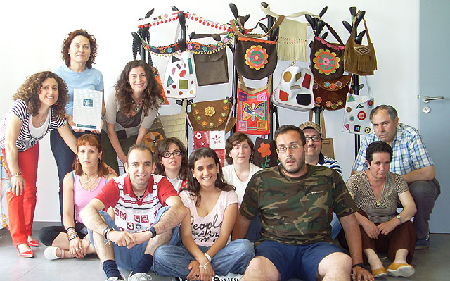 Finaliza con éxito el “Taller de cuero” realizado por los usuarios del Servicio de Apoyo Psicosocial - 1, Foto 1