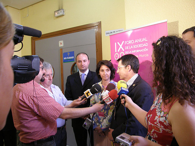 El Ayuntamiento de Lorca y la Comunidad apuestan por las TIC,s como herramienta para mejorar la calidad de vida de las personas dependientes - 1, Foto 1