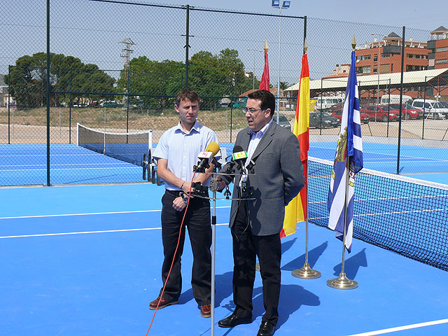 En funcionamiento las dos nuevas pistas de tenis del polideportivo Municipal de Jumilla - 1, Foto 1