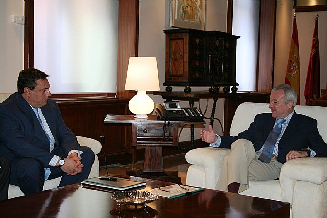 El presidente de la Comunidad recibió al alcalde de Villanueva del Río Segura - 1, Foto 1