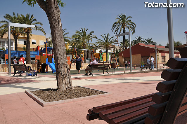 Inaugurado el Jardn de la Cruz Roja - 13