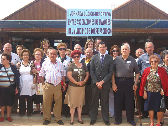 Primer encuentro lúdico-deportivo entre asociaciones de mayores de Torre Pacheco - 5, Foto 5