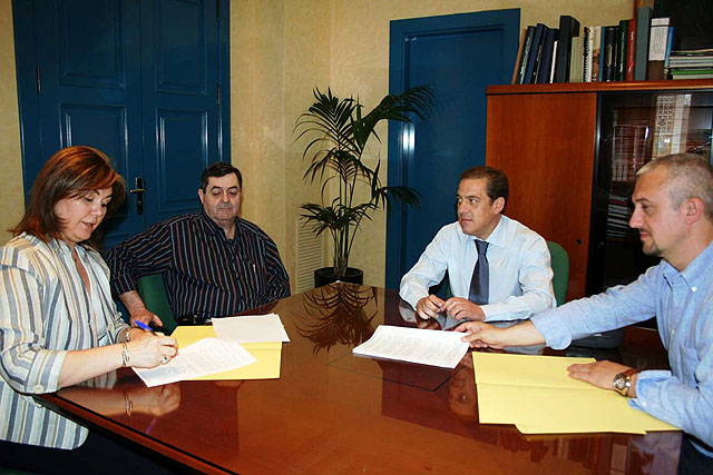 El Ayuntamiento colabora con la Hermandad de la Virgen de la Salud, Patrona de Alcantarilla, con 13.600 euros - 1, Foto 1