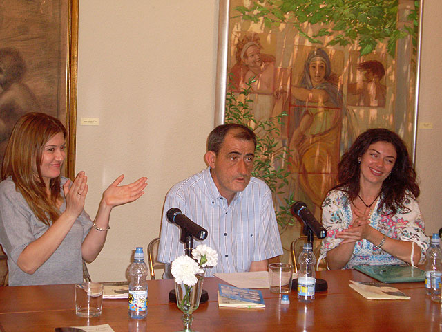 Antonio Lorca Cánovas “El poeta”, usuario del Servicio Municipal de Apoyo Psicosocial, presenta algunos de sus mejores poemas - 1, Foto 1