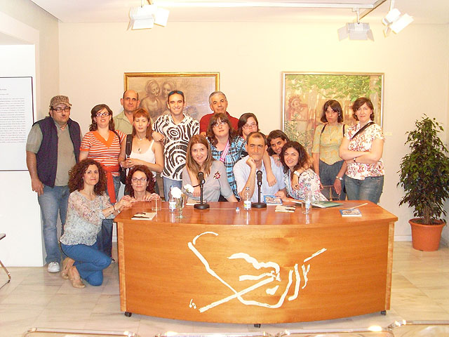 Antonio Lorca Cánovas “El poeta”, usuario del Servicio Municipal de Apoyo Psicosocial, presenta algunos de sus mejores poemas - 3, Foto 3