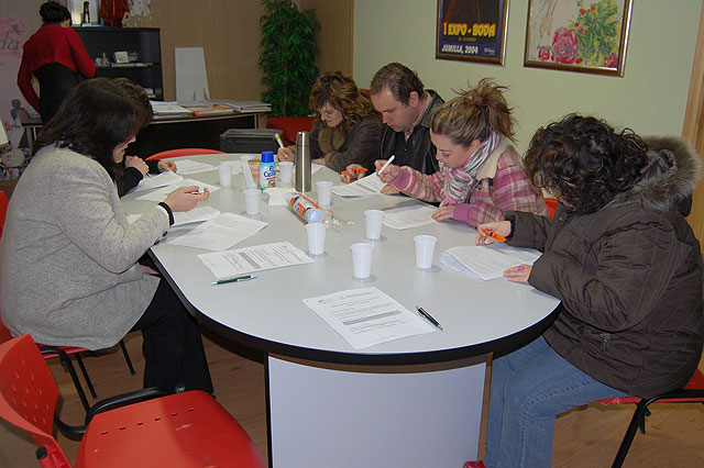 La Asociación de Comerciantes de Jumilla organiza una charla sobre soluciones ante la crisis - 1, Foto 1