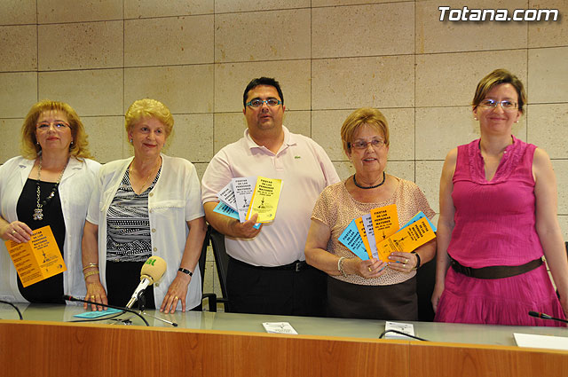 Las personas mayores de la localidad disfrutarán de un amplio programa de actividades en sus tradicionales fiestas - 1, Foto 1