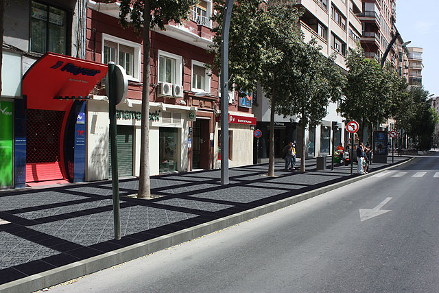 El Ayuntamiento inicia mañana las obras de renovacin de aceras y alumbrado en Gran Va sin interrumpir el trfico rodado - 1