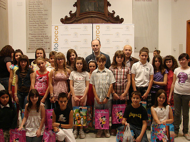 Peñarrubia entrega los 20 premios de la campaña escolar de prevención de riesgos “Crece en Seguridad”, en el que han participado ocho colegios de Lorca - 1, Foto 1