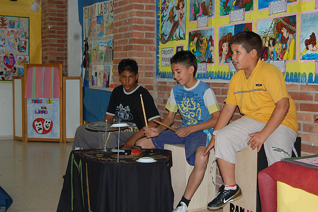 Exposición Arte, Música y Cultura en el CEIP Nª Sª del Carmen - 1, Foto 1