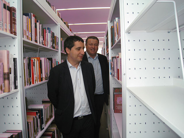 Cruz destaca que la nueva biblioteca municipal “singulariza al municipio de La Unión” - 2, Foto 2