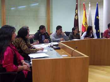 On the Municipal Immigration Council examines the impact that the immigrant is taking the economic crisis, Foto 2