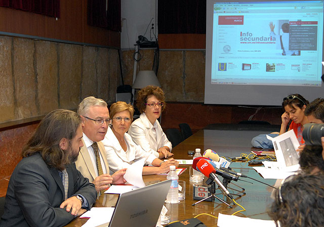 La Universidad de Murcia impartirá 38 grados en el próximo curso - 1, Foto 1