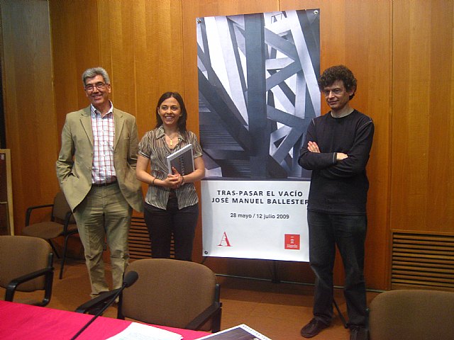 José Manuel Ballester muestra sus monumentales fotografías en el Palacio Almudí - 1, Foto 1