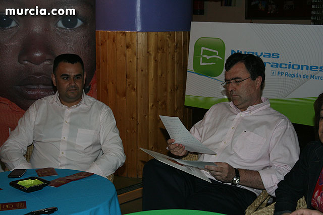 Caf Tertulia con Cristina y Ballesta - 15