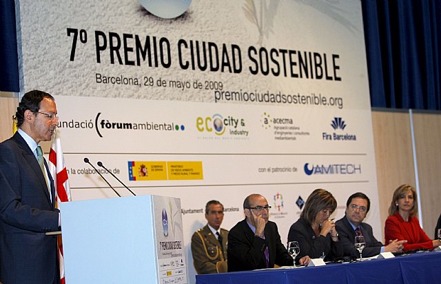 El Alcalde de Murcia recibe en Barcelona el prestigioso ‘Premio Ciudad Sostenible’ por los proyectos del municipio en favor del Medio Ambiente - 1, Foto 1