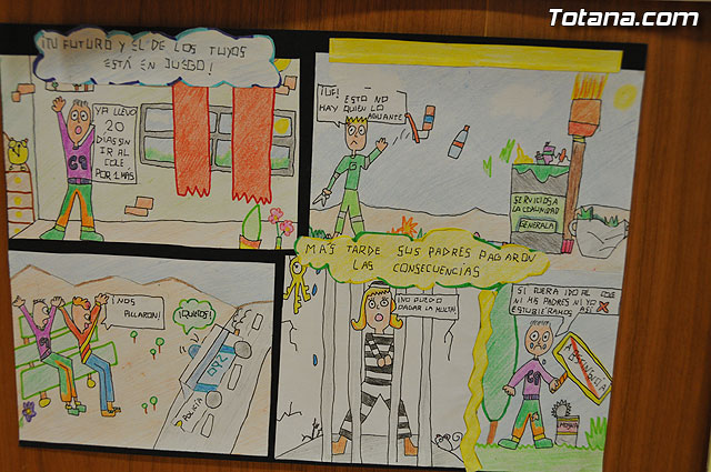La concejal de Educacin entrega los premios del concurso de cmics contra el absentismo escolar - 7