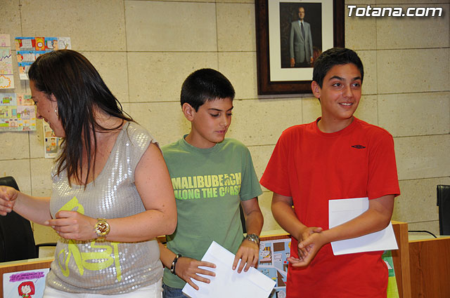 La concejal de Educacin entrega los premios del concurso de cmics contra el absentismo escolar - 28