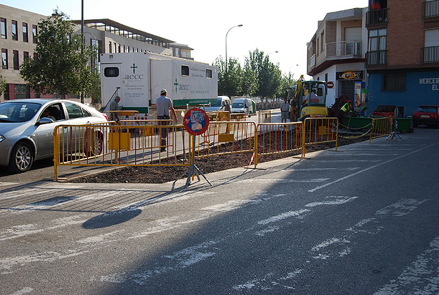 Comienzan las obras de reordenación del tráfico en la calle Cruz de los Hortelanos, Foto 1