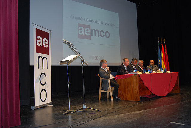 El alcalde de Totana y el concejal de Industria asisten a la asamblea general ordinaria de  AEMCO para mostrar su apoyo al sector, Foto 2