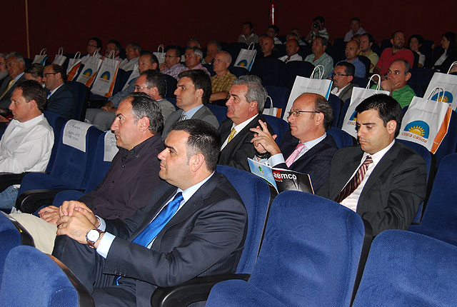 El alcalde de Totana y el concejal de Industria asisten a la asamblea general ordinaria de  AEMCO para mostrar su apoyo al sector, Foto 3