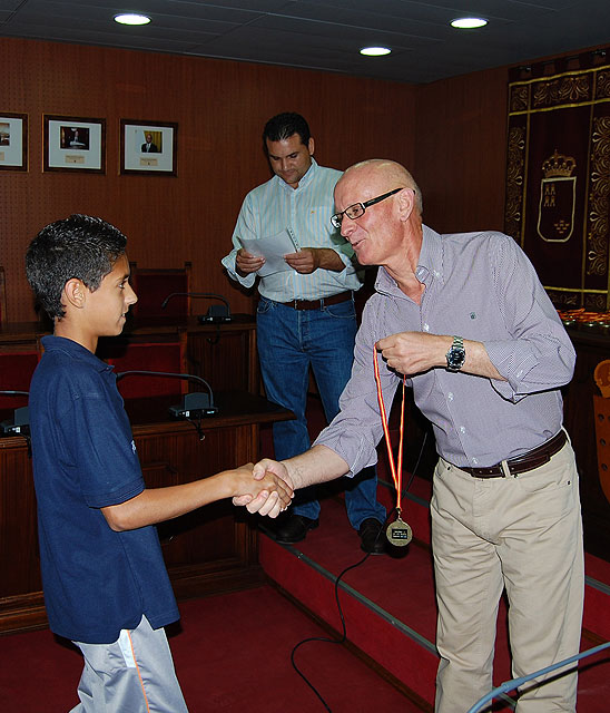 Los infantiles del EMF-AD Cotillas, homenajeados por su ascenso a Autonómica - 2, Foto 2