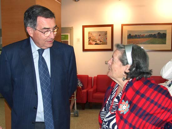 El Defensor del Pueblo en la Región y la Directora de Personas Mayores del IMAS, visitan la Residencia Domingo Sastre de Lorca - 3, Foto 3