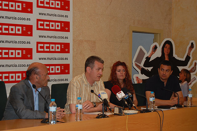 Peñas (IU) reclama una Europa que gire a la izquierda - 1, Foto 1