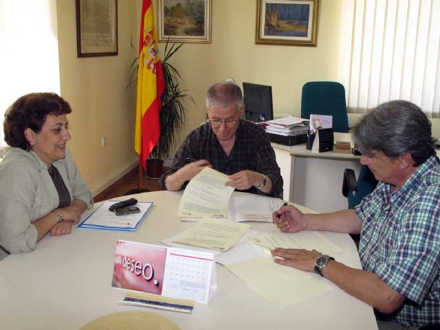 Servicios Sociales dona 15.000 euros a la Huertecica para un nuevo programa de prevención - 1, Foto 1