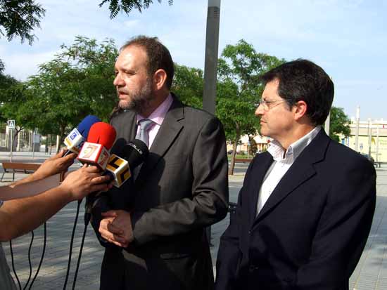 El consejero de Educación recibirá la mención de honor en el XII Certamen Escolar de Teatro de Lorca - 2, Foto 2
