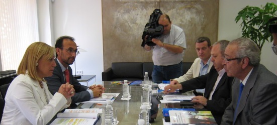 El Gobierno regional abre el proyecto de simplificación administrativa a la participación de los agentes sociales - 1, Foto 1