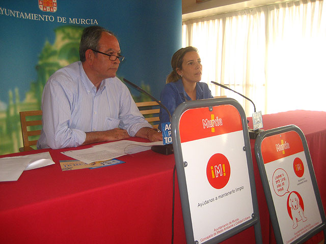 600 carteles recordarán a los murcianos que los perros no pueden acceder a las zonas verdes y de juegos infantiles de los jardines - 1, Foto 1