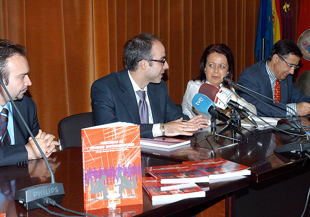 Se recoge en un libro experiencias de jóvenes emprendedores - 2, Foto 2