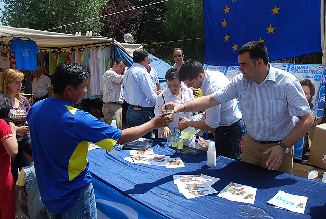 El senador Peñarrubia y la diputada del PP de Murcia, Cati Lorenzo, aseguran que 