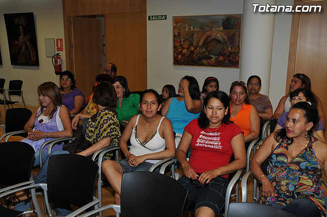 Ms de 50 personas inmigrantes han conseguido el carn de manipulador de alimentos... - 6